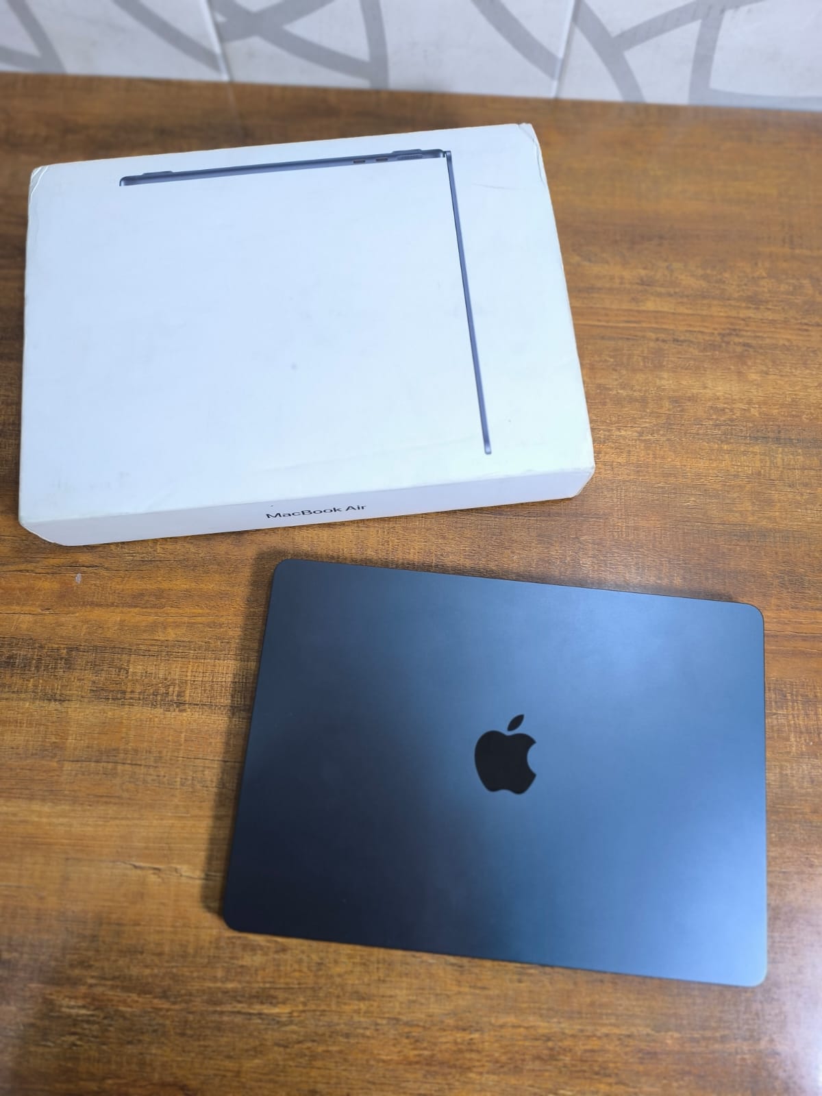 Macbook Air M3 2024 13.6 inch 16 GB 512 GB Midnight -Used-MXCV3LL